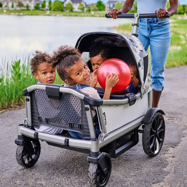 12 Top Features to Look for In A Stroller Wagon