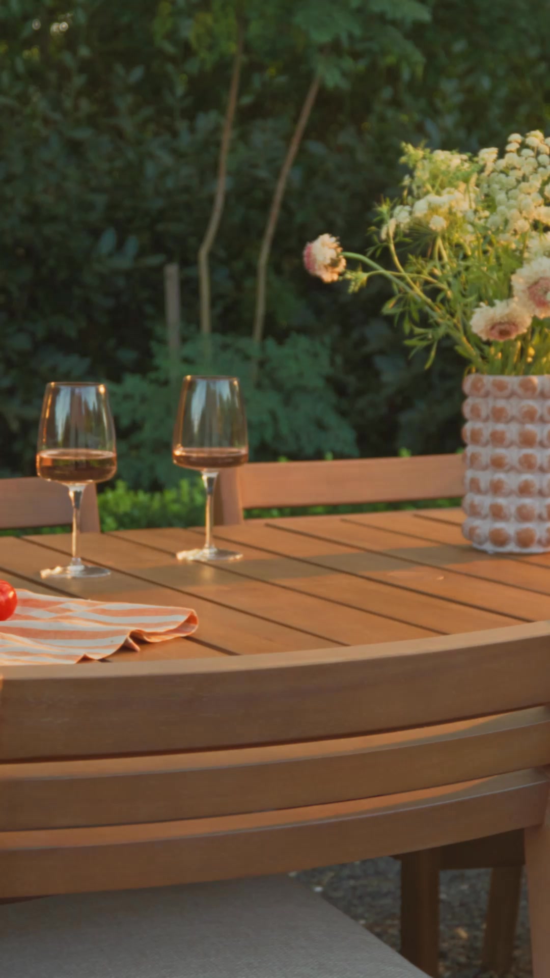 The right outdoor setup makes all the difference. Whether hosting friends or stealing a quiet moment—create your perfect space today.