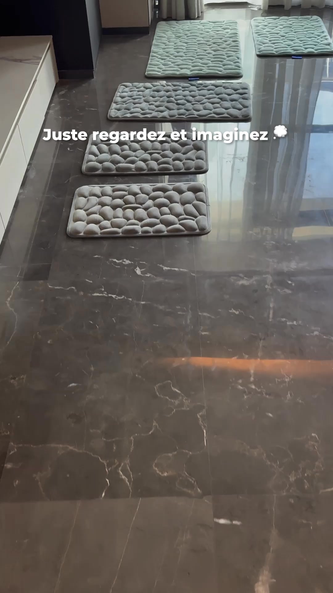 Le Tapis de Bain qui vous masse les pieds