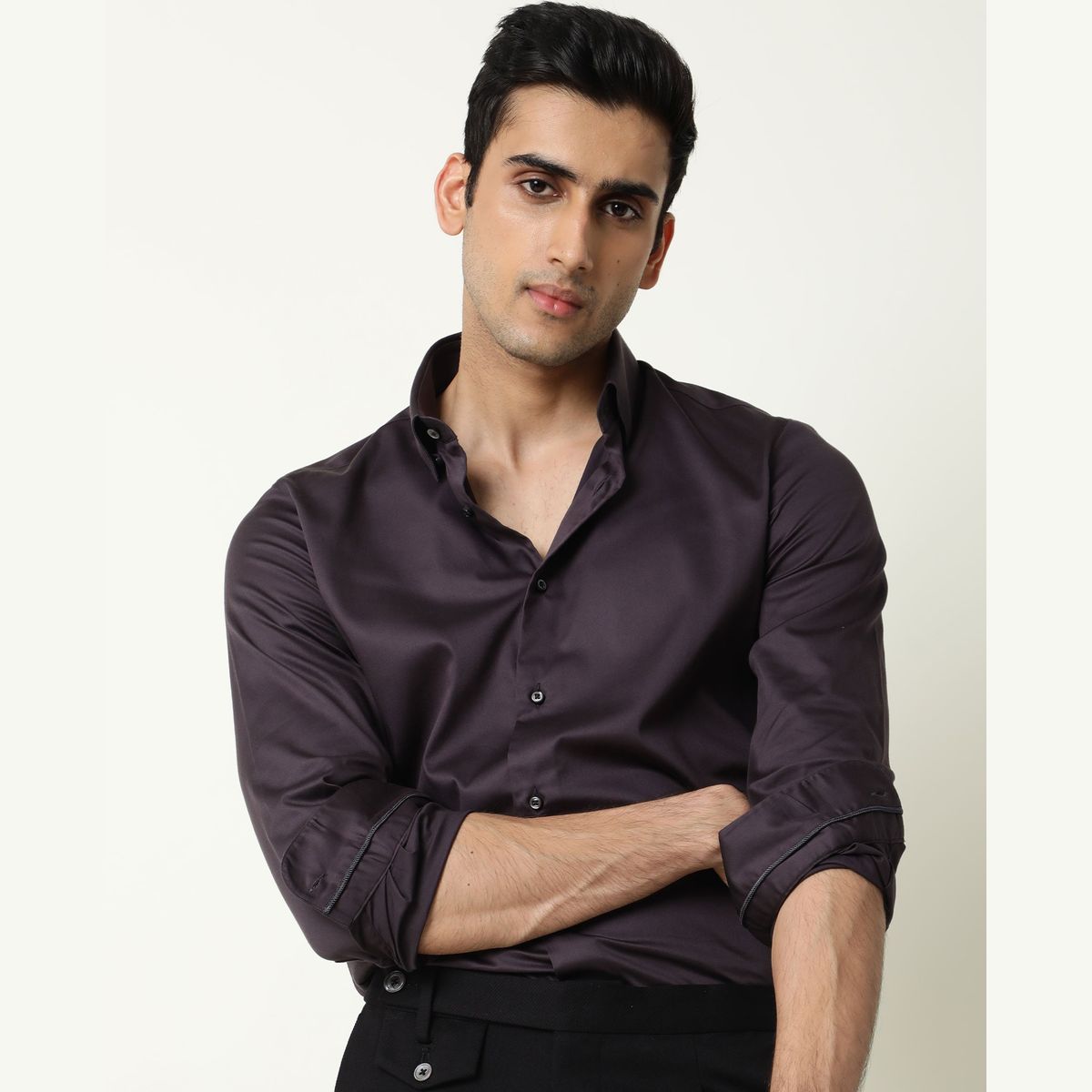 For a limited time, indulge in exceptional style and comfort at unbeatable prices! Rare Rabbit's collection is now on sale, with discounts of up to 50% off!
✅Fast delivery  
✅Extra 5% off Prepaid
