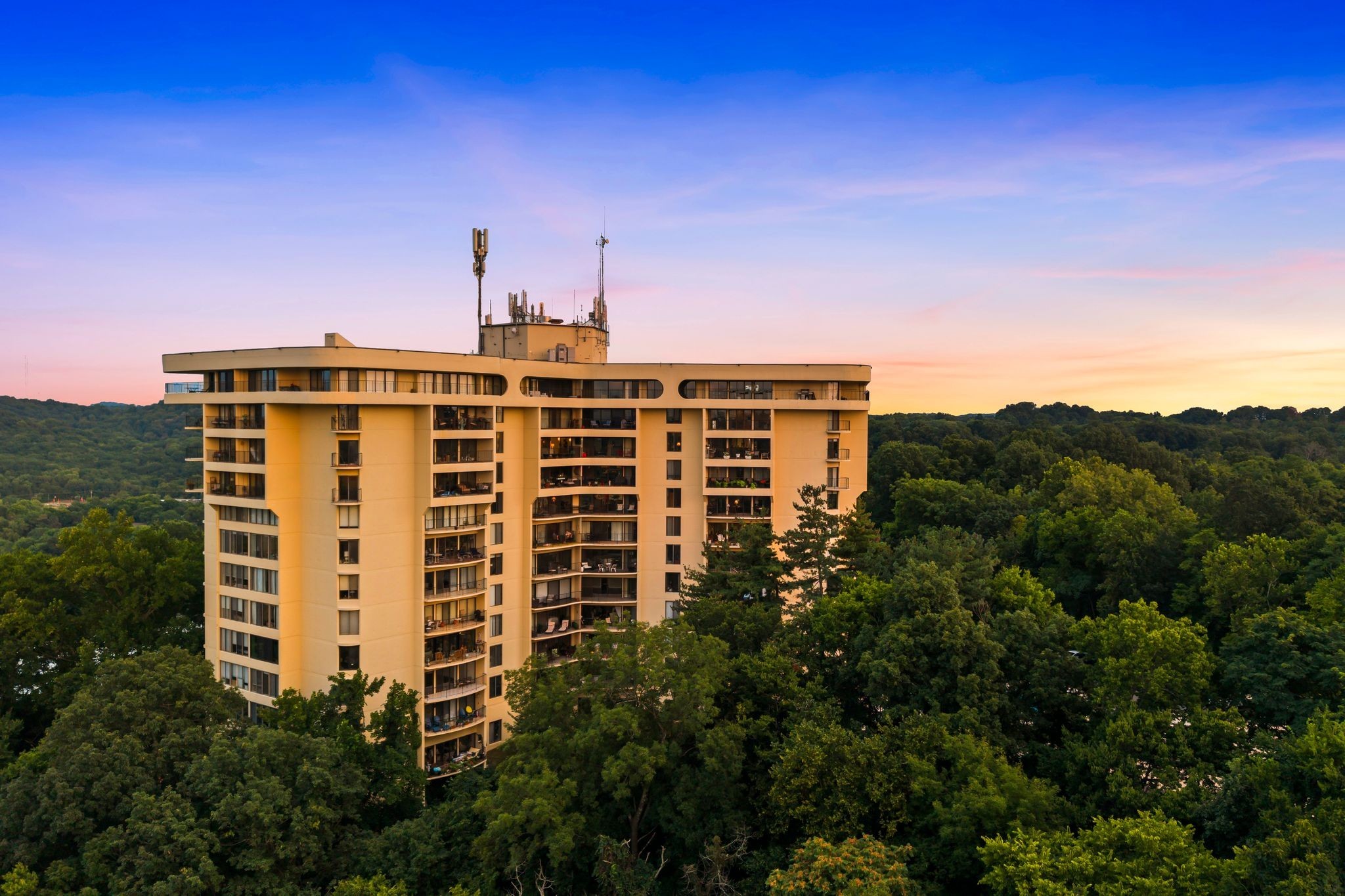 {{home_listing.city}}, {{home_listing.region}} 📍