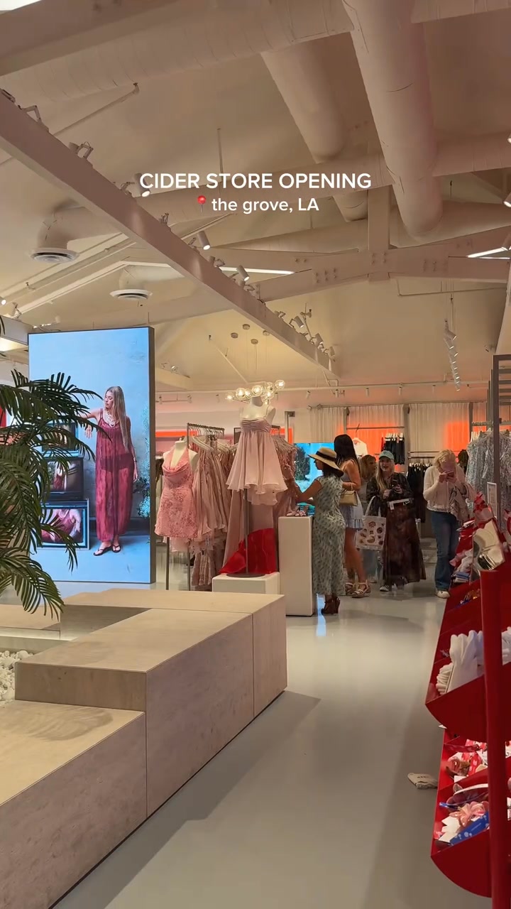 Cider’s 1st store is opening in Los Angeles!!! 🛍️
📍 The Grove / Farmers Market
6333 W 3rd St Ste P-20, Los Angeles