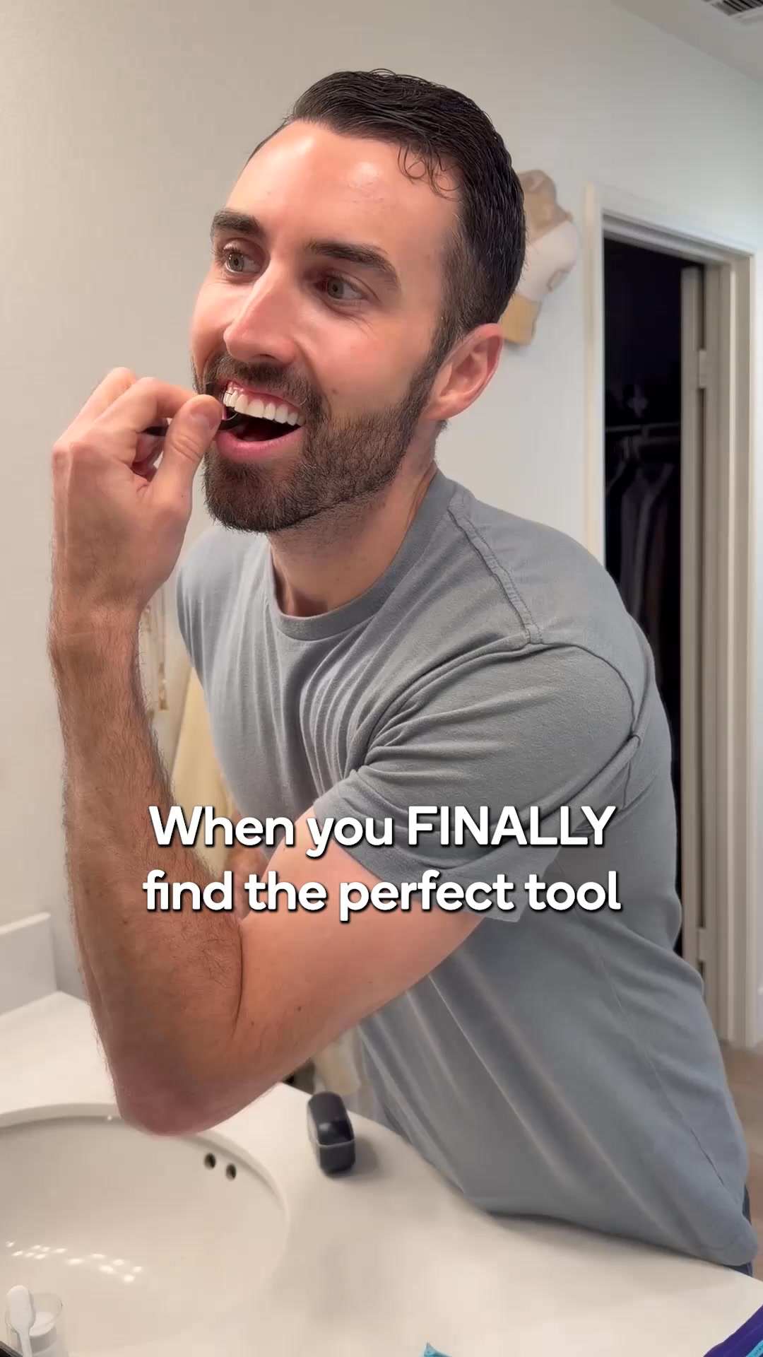 One tool, two ways to clean 🦷✨ the BURST Adult Floss Pick is a 2-in-1 tool designed for a deeper, more convenient clean, anytime, anywhere.