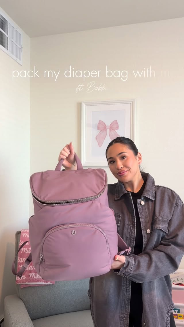 Pack my diaper bag with me 👜✨ ft. @bobbie 👶 

Mom life means always being prepared. Bottles, extra outfits, all the essentials, and of course @Bobbie to keep baby happy wherever we go 🤍 #MomLife #DiaperBagEssentials #par