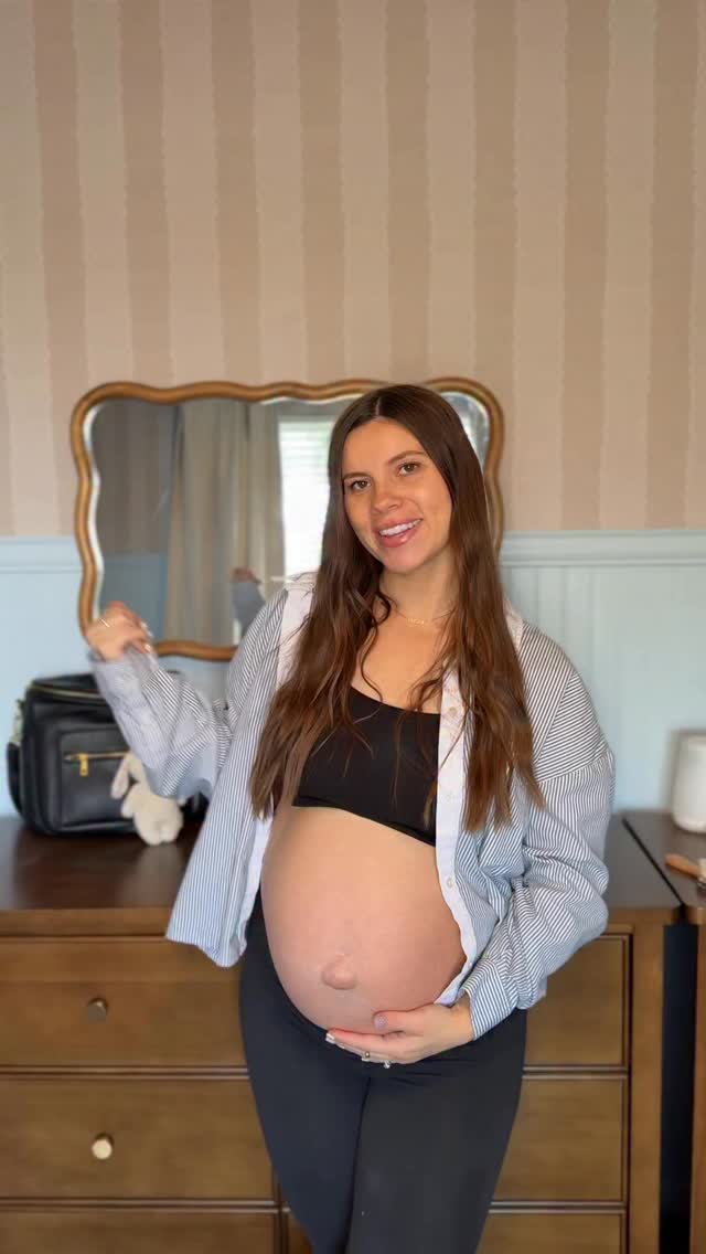 Packing baby #4 Hosptial Bag and of course having the essentials from @kytebaby are a must!
#kytebabypartner #thirdtrimester #hosptialbag #38weekspregnant