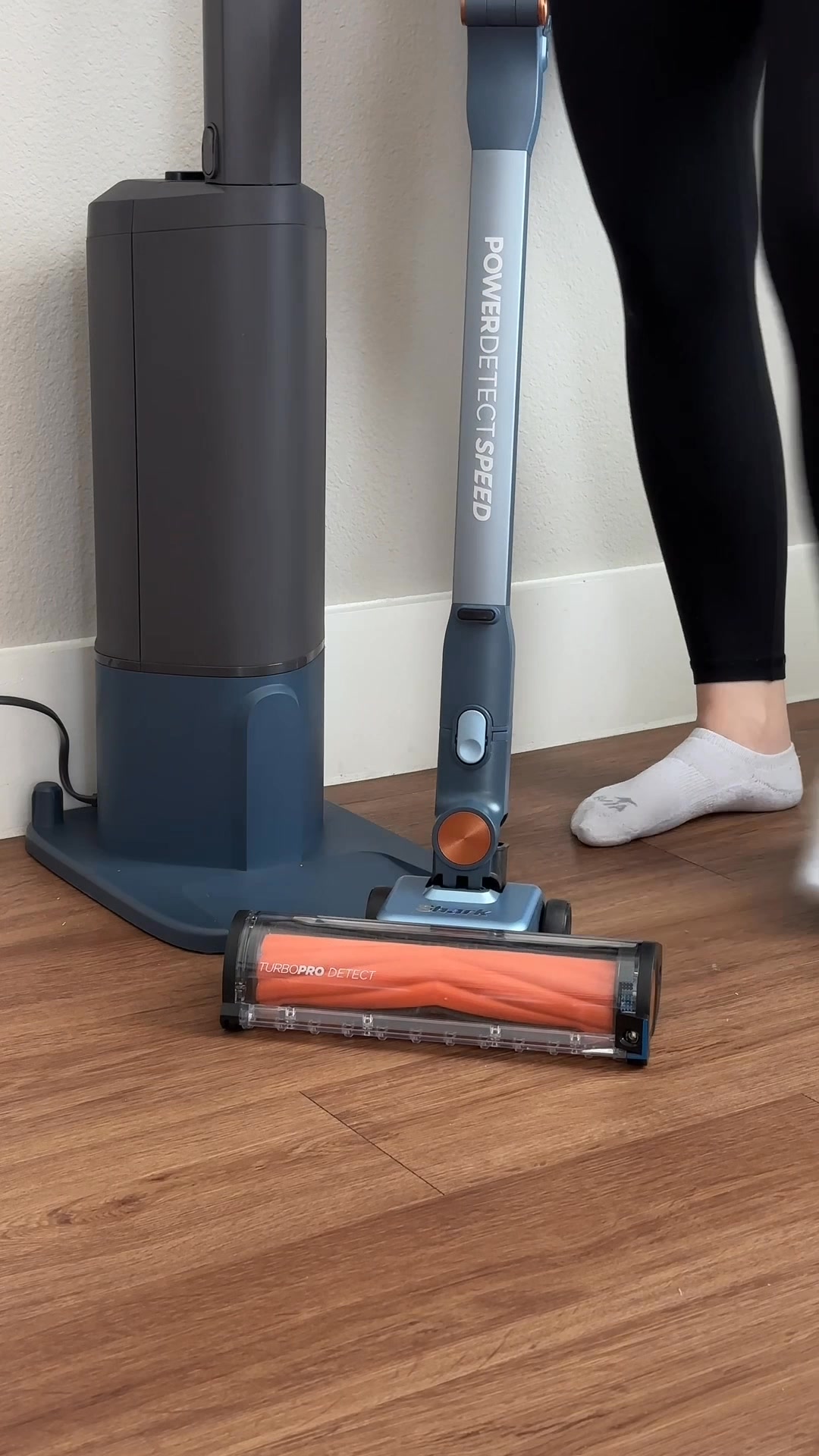 Clean freaks, we heard you. Shark PowerDetect Speed is the powerful, lightweight vacuum that empties automatically.​ Shop today on Amazon.