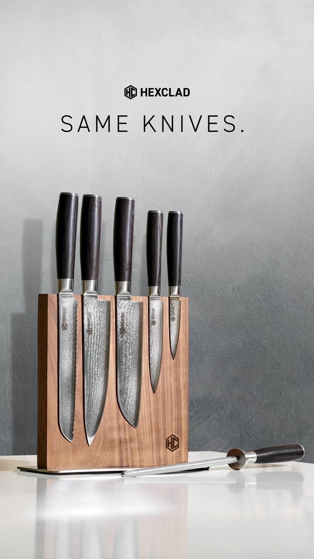 Our fan-favorite Damascus steel knives just got a bold new look. 

Created for chefs and designed for kitchens that value both performance and aesthetic, our espresso knives bring warmth and richness to the blades you al