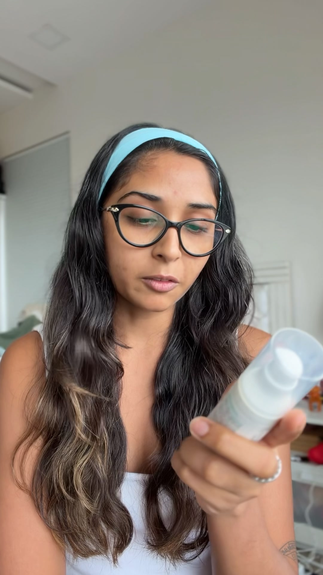 ✨ Meet your glow upgrade.

IllumiFix Glow Serum helps brighten dull skin, reduce the look of dark spots and improve uneven skin tone for a smoother, more radiant complexion.

Lightweight, effective and made for your ever