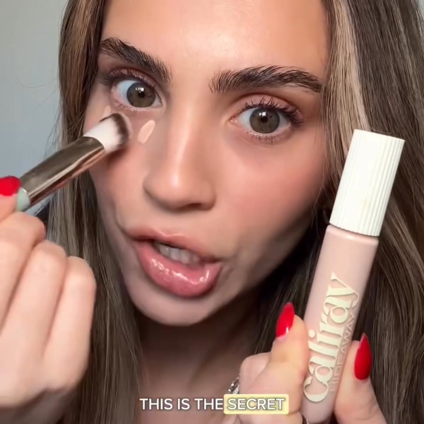 triple action formula: color corrects, conceals + illuminates