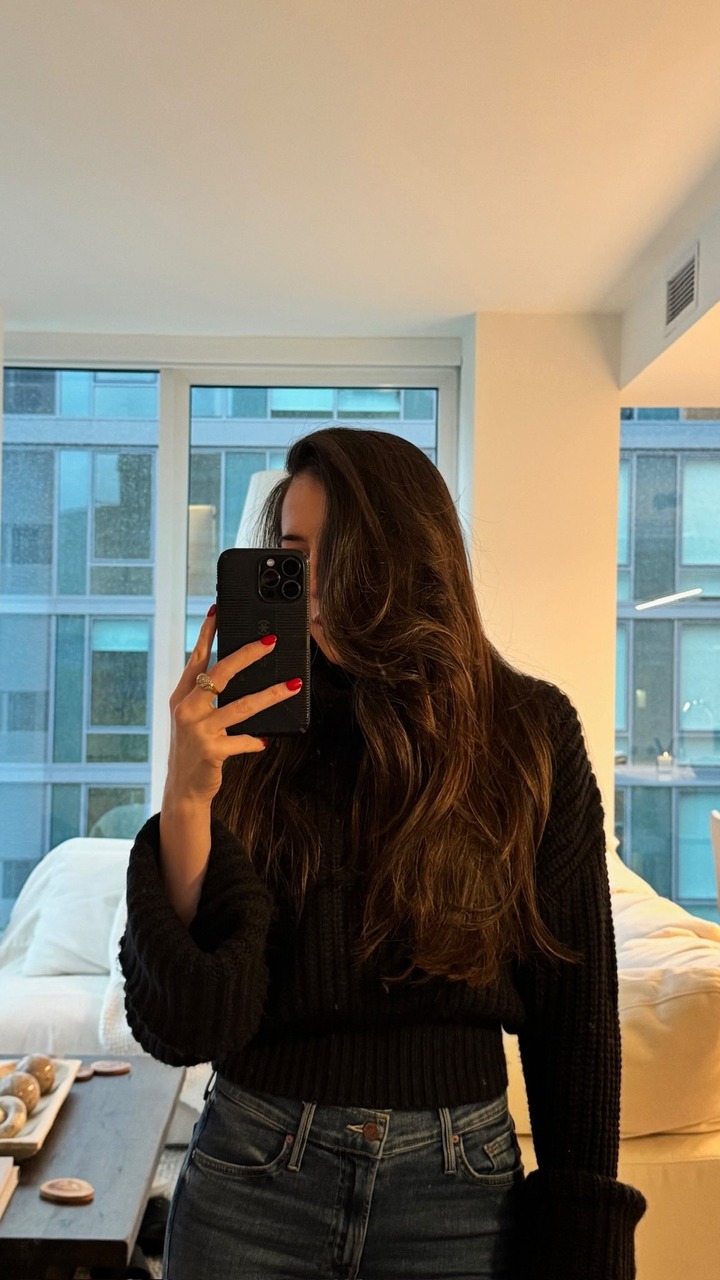 Healthy hair actually starts at the scalp. As a dermatologist, I focus on barrier health first, and that includes the scalp. I’ve been using and recommending the @cerave Gentle Hydrating Shampoo + Conditioner, formulated