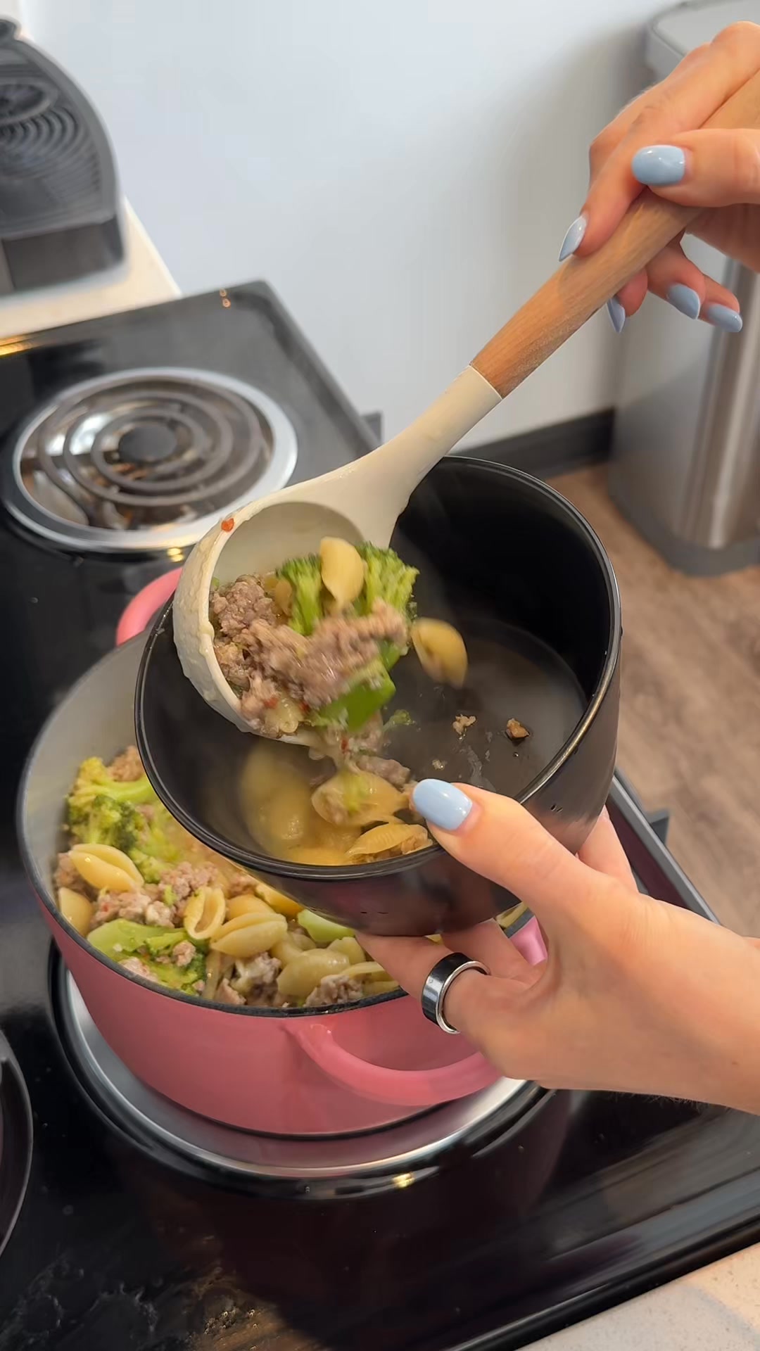 I almost didn’t post this… it’s that easy.

One pot. Zero stress. Insanely good.

This is my go-to lazy night meal when I want something that tastes like I tried (but didn’t). And somehow… it’s even better the next day.

