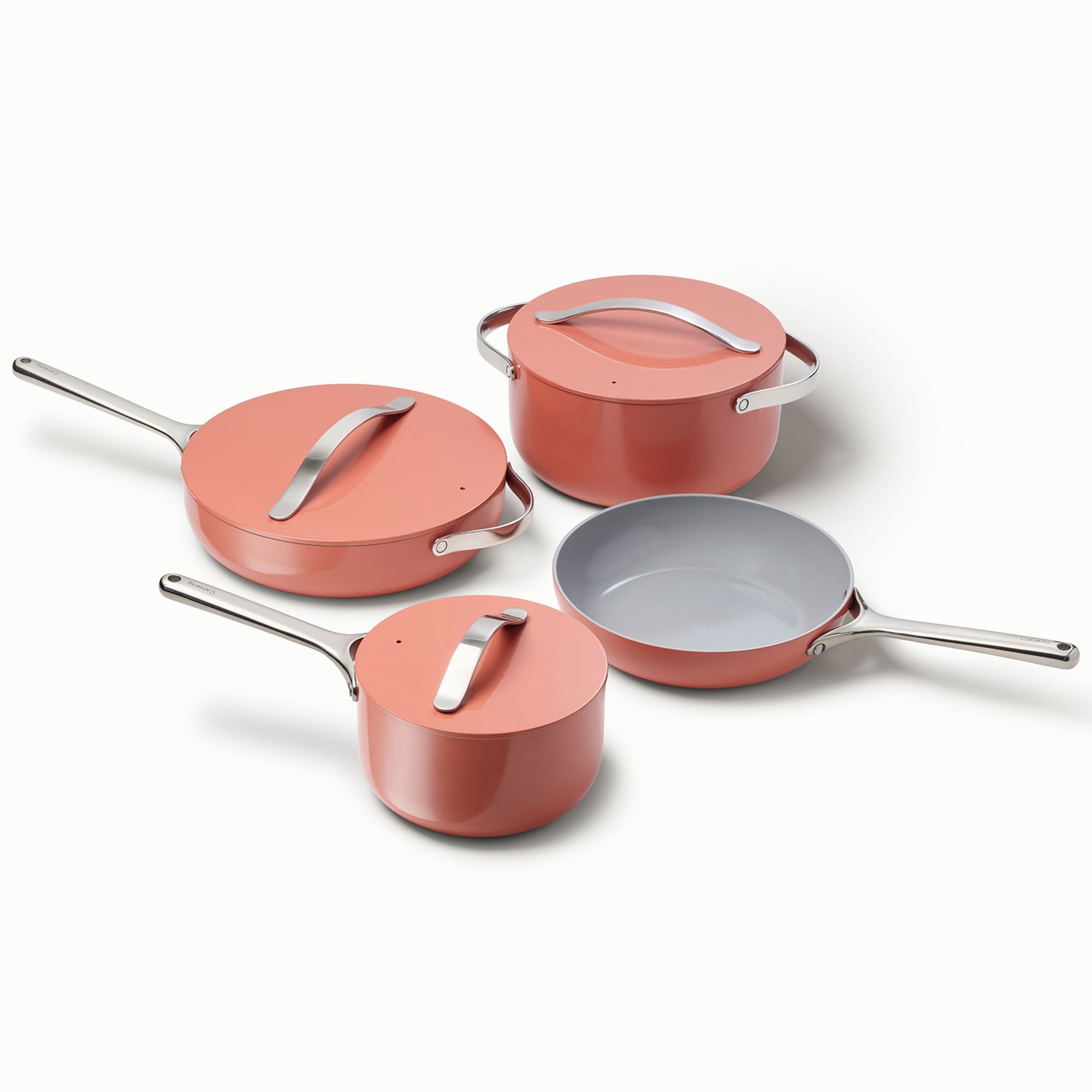 Love your Caraway? Now’s the time to expand your collection. With clean and non-stick materials, a kitchenware refresh is calling your name!