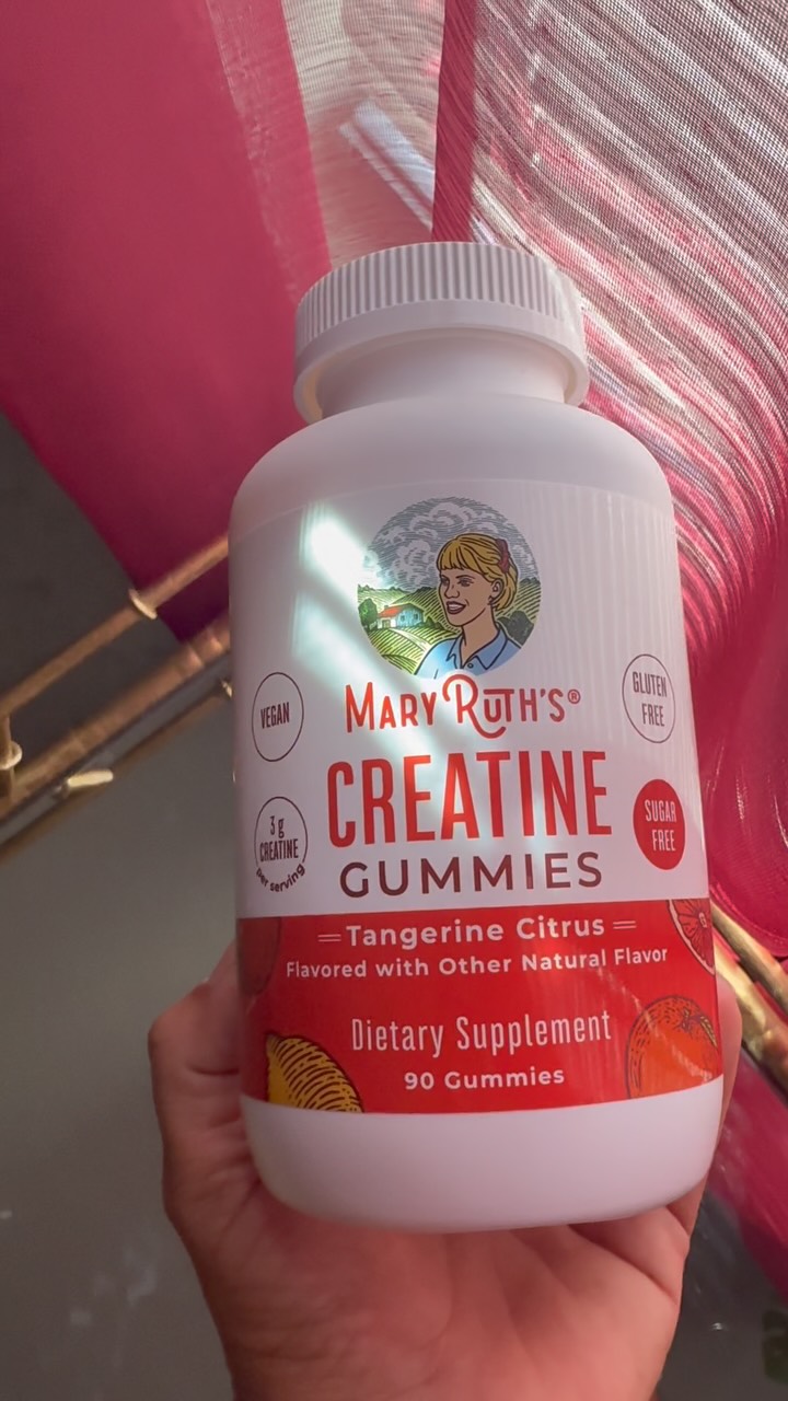 It definitely wasn’t hard to love these creatine gummies! 🤤 literally tastes like summertime! 

@maryruthorganics never fails to impress me 😍 

When I read that they increase power and strength during workouts, I knew I 