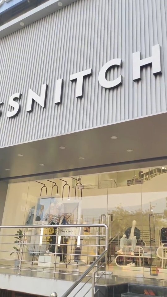 Snitch Shopping Mall Karimnagar 📍 

One stop destination for Men's Fashion Shopping Mall
@snitch.co.in @snitch_offline

Location - Ambedkar Road, Christian Colony, Karimnagar -505001

#snitch #karimnagar #shoppingmall #m