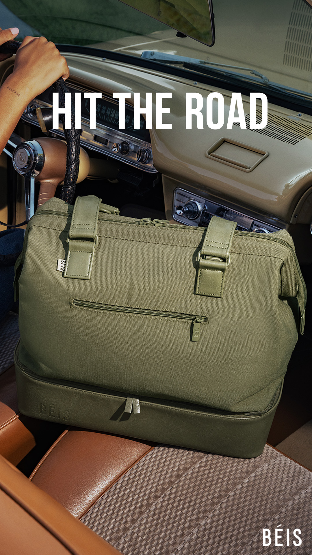 The Weekender—toss it all in, and go. Built for quick getaways, spontaneous trips, and effortless packing.