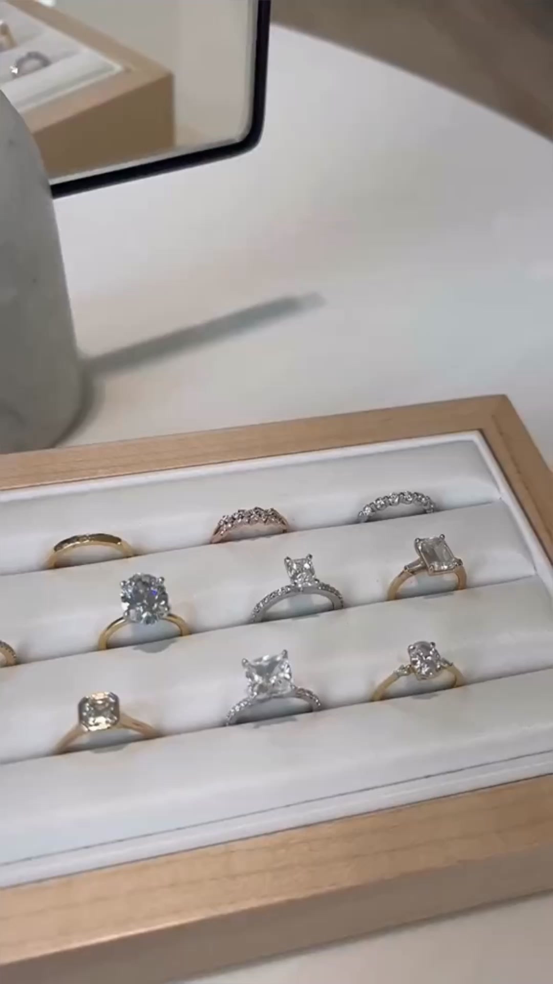 We're ready for all your milestone moments. Schedule a personalized jewelry consultation at a showroom near you.