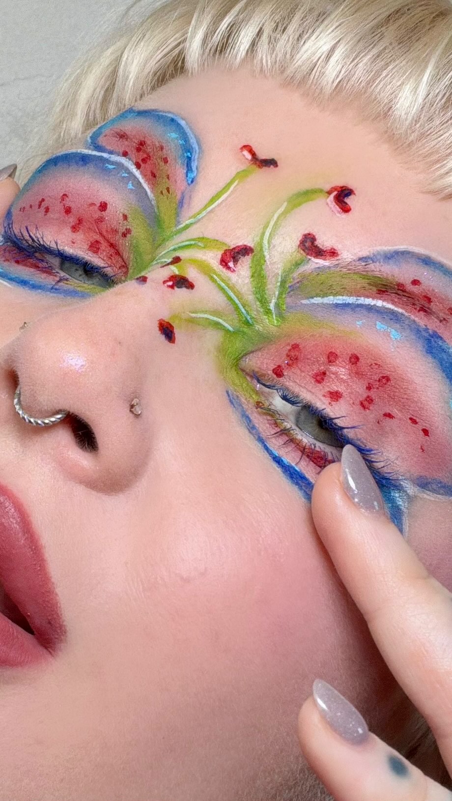 rainbow lilies made using @aboutfacebeauty matte fluid eye paints in colors:
freaked
dionysus
scream of consciousness 
no queen blues
vertigo flowers
replicant
white noise

what i love about these is it’s like getting fa