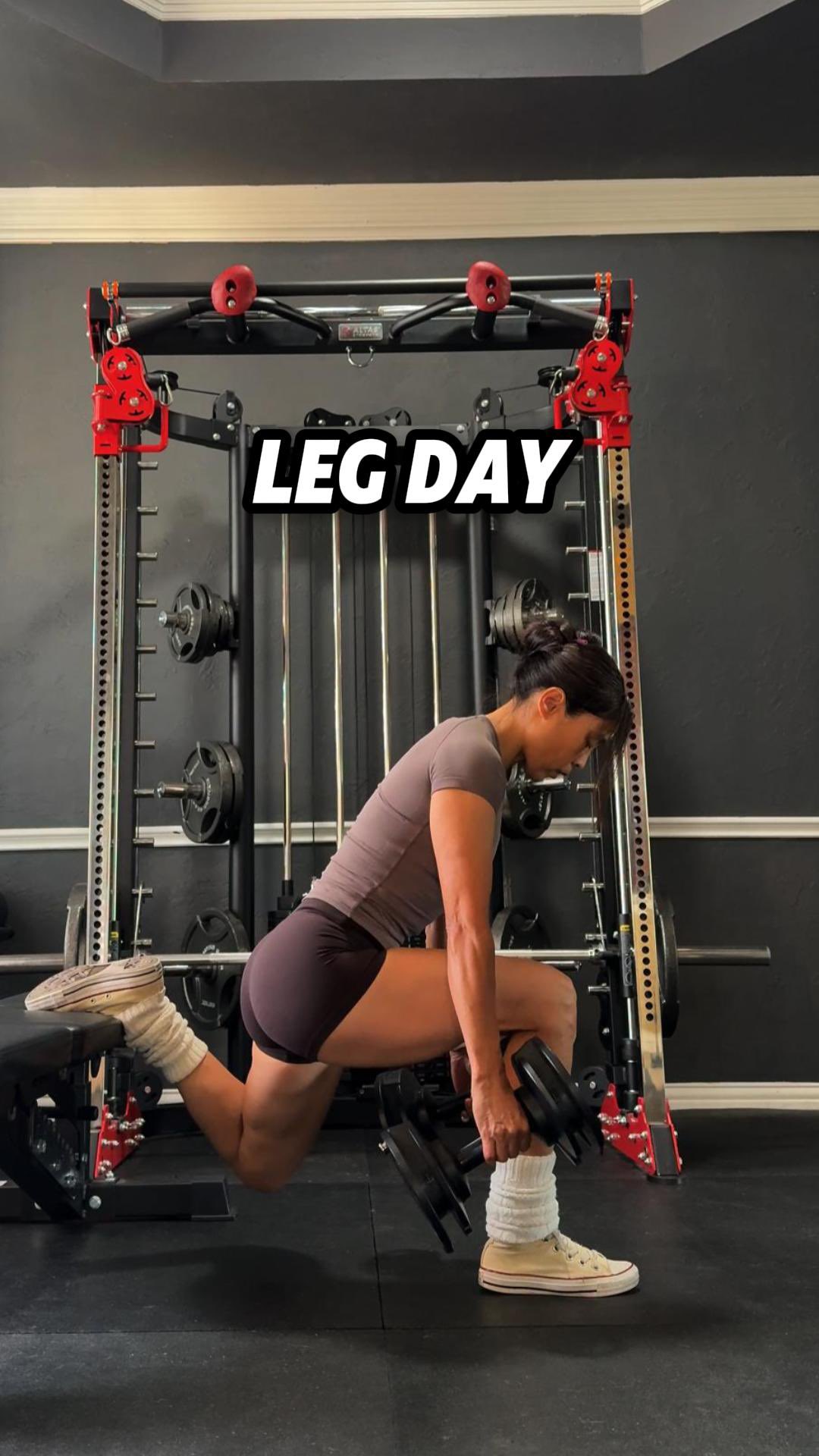 Training made easy.
I just use the @fitbodapp to generate a customized workout plan based on my training goals. It’s simple, convenient, and honestly feels like having a trainer in my pocket.

For today’s leg day, I have