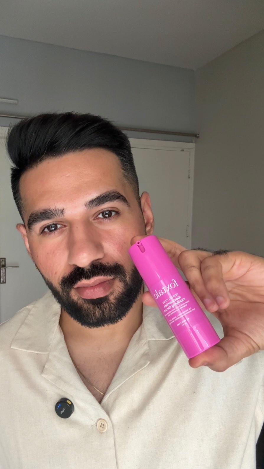 This is Foxtale 12% Niacinamide Clarifying
Serum! It absorbs quickly, helps with dark spots,pigmentation  and gives your skin a smoother, brighter look.
.
#foxtale #foxtaleskin #skincare #acne #oilyskin #skincareroutine 