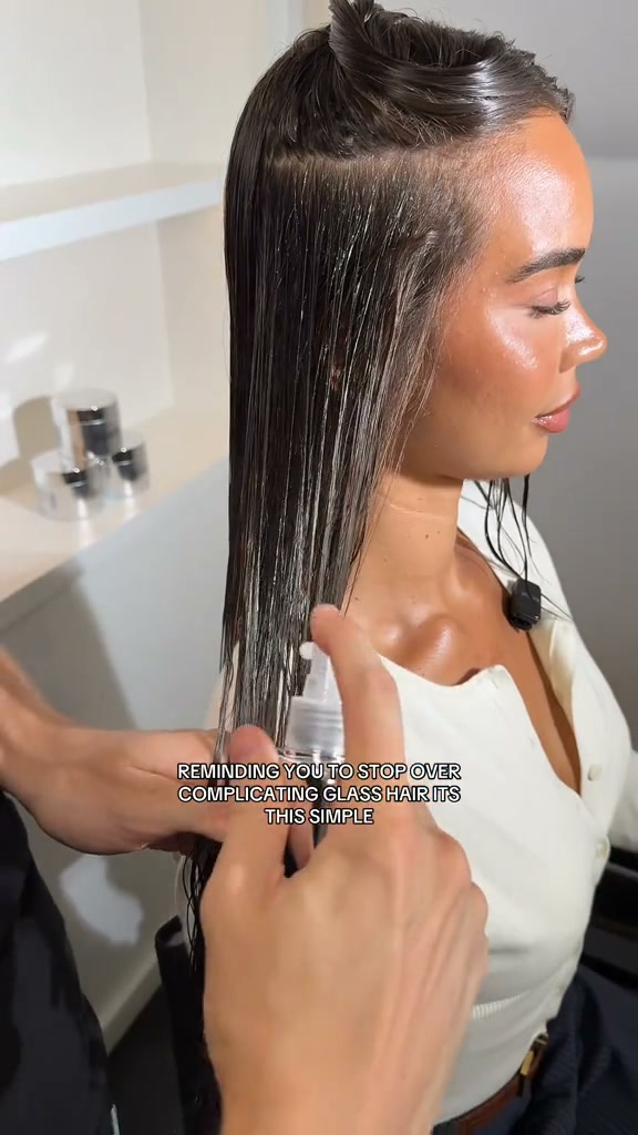 The #1 Anti-Frizz Spray | Over 80,000 5-star reviews