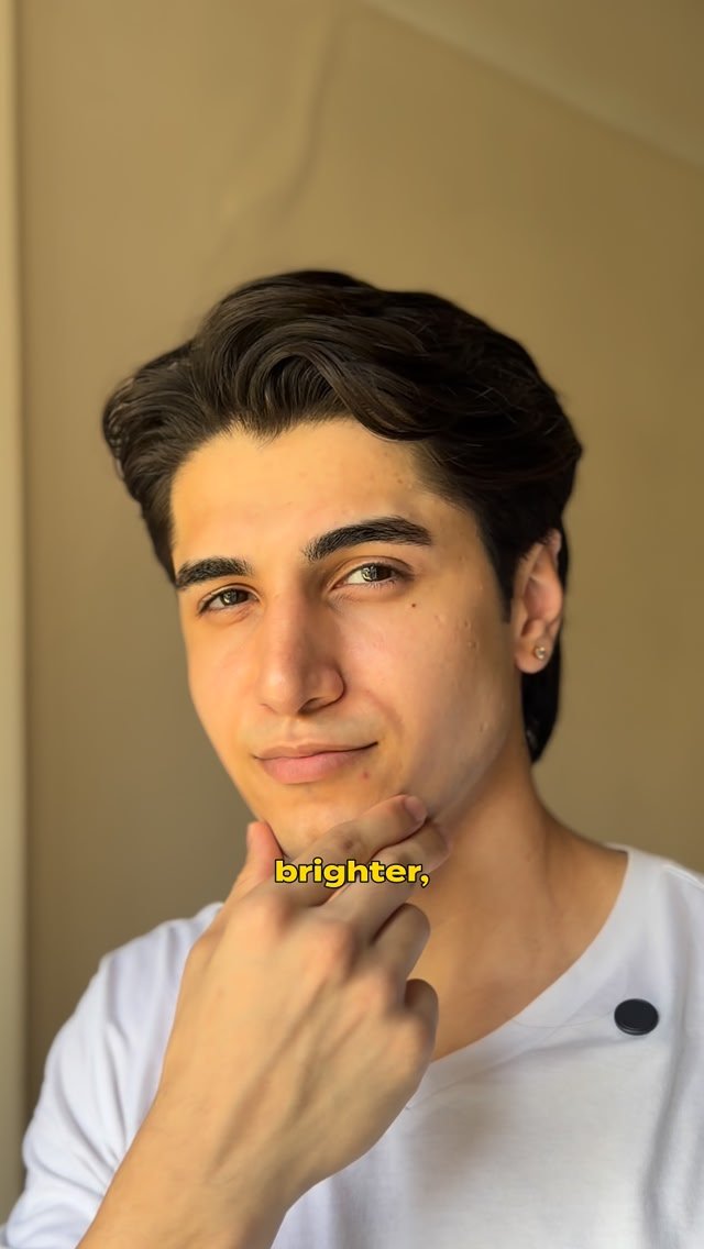 Workout se glow nahi aata bro… skincare bhi zaroori hai.
2–3 drops of @beminimalist__  Vitamin C. Daily. That’s it.

#ad #beminimalist #minimalistcreators #skincare #menskincare
