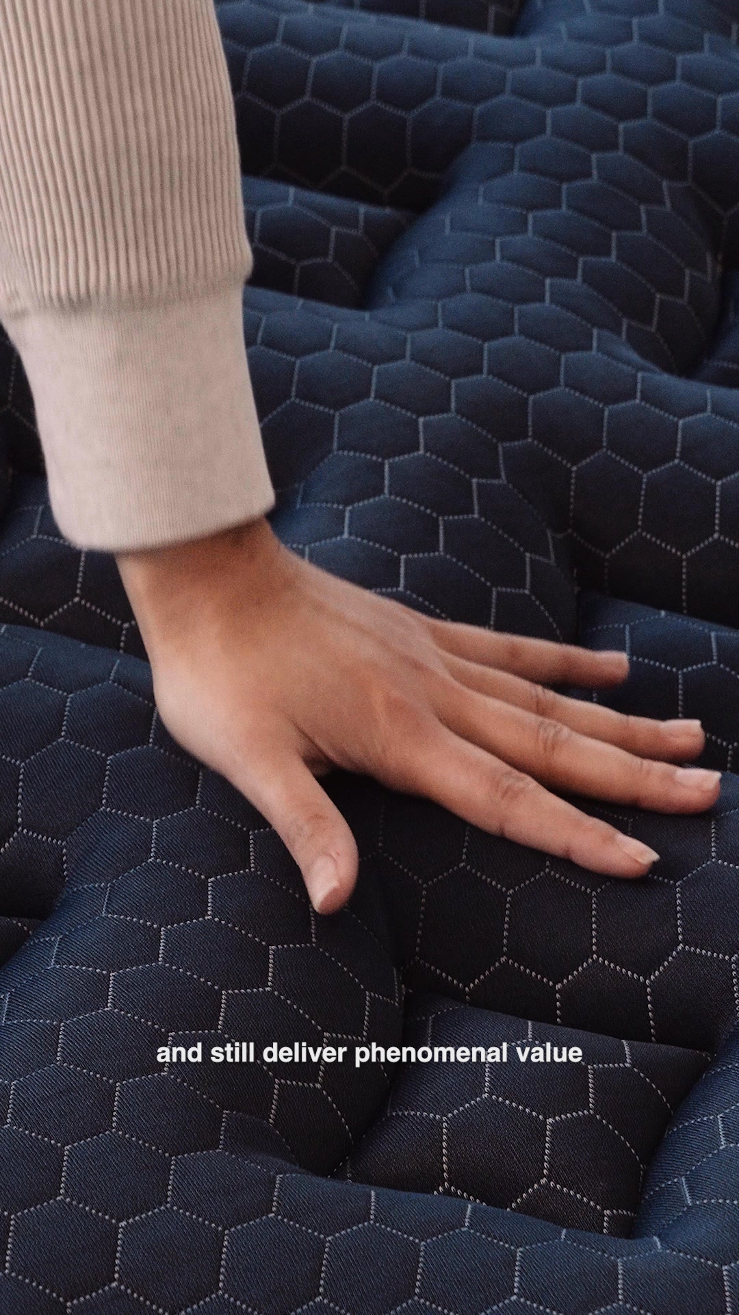We Own the Sleep Experience, Because We Own the Factory.

🎗️Award-Winning Mattresses 
📦Free Shipping 
💤120-Night Sleep Trail 
⭐Over 44,000 5-Star Reviews