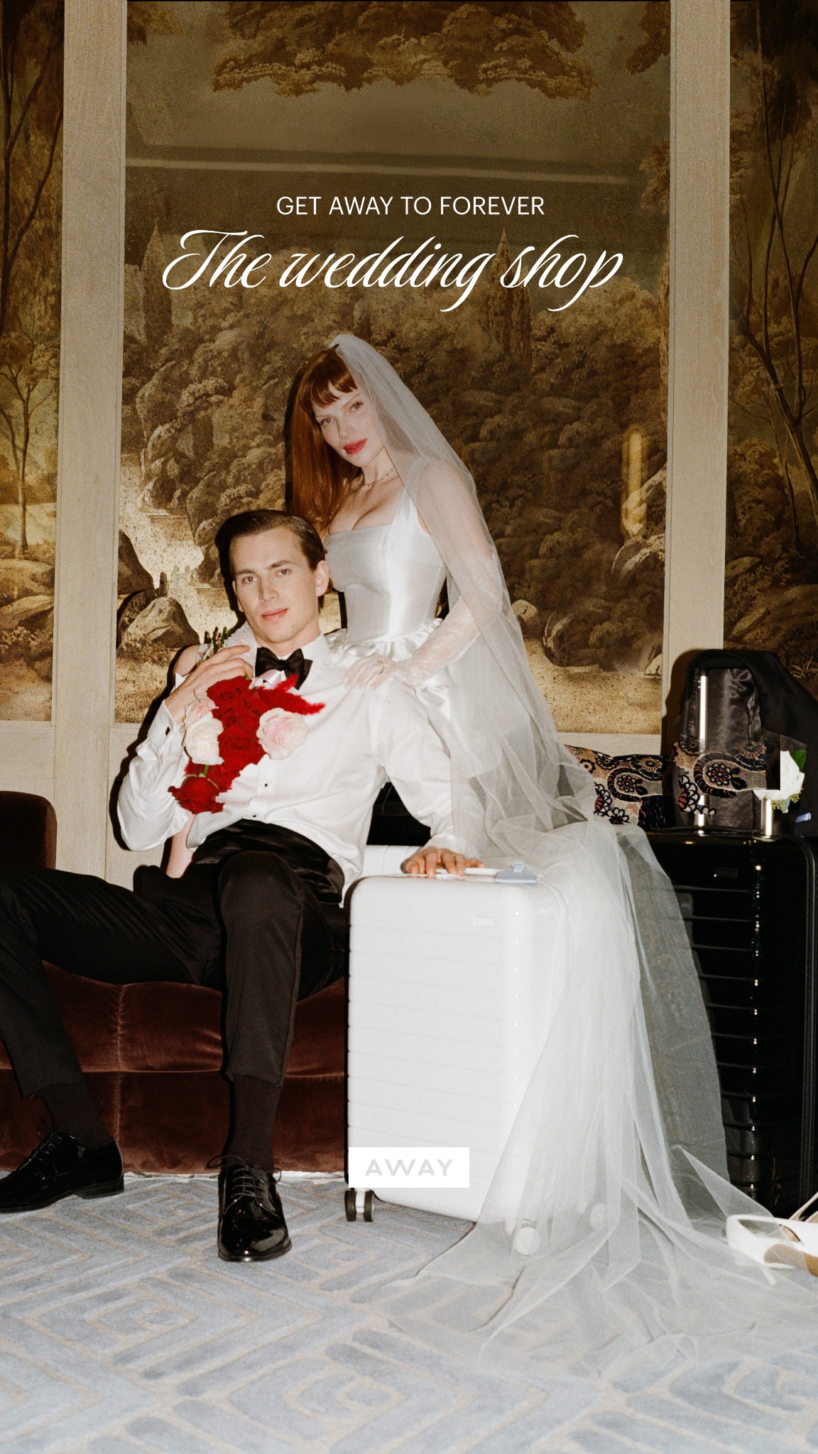 Brides and grooms, this one’s for you. Introducing the Wedding collection, luggage, jewelry boxes, and more—that meet your commitment level.