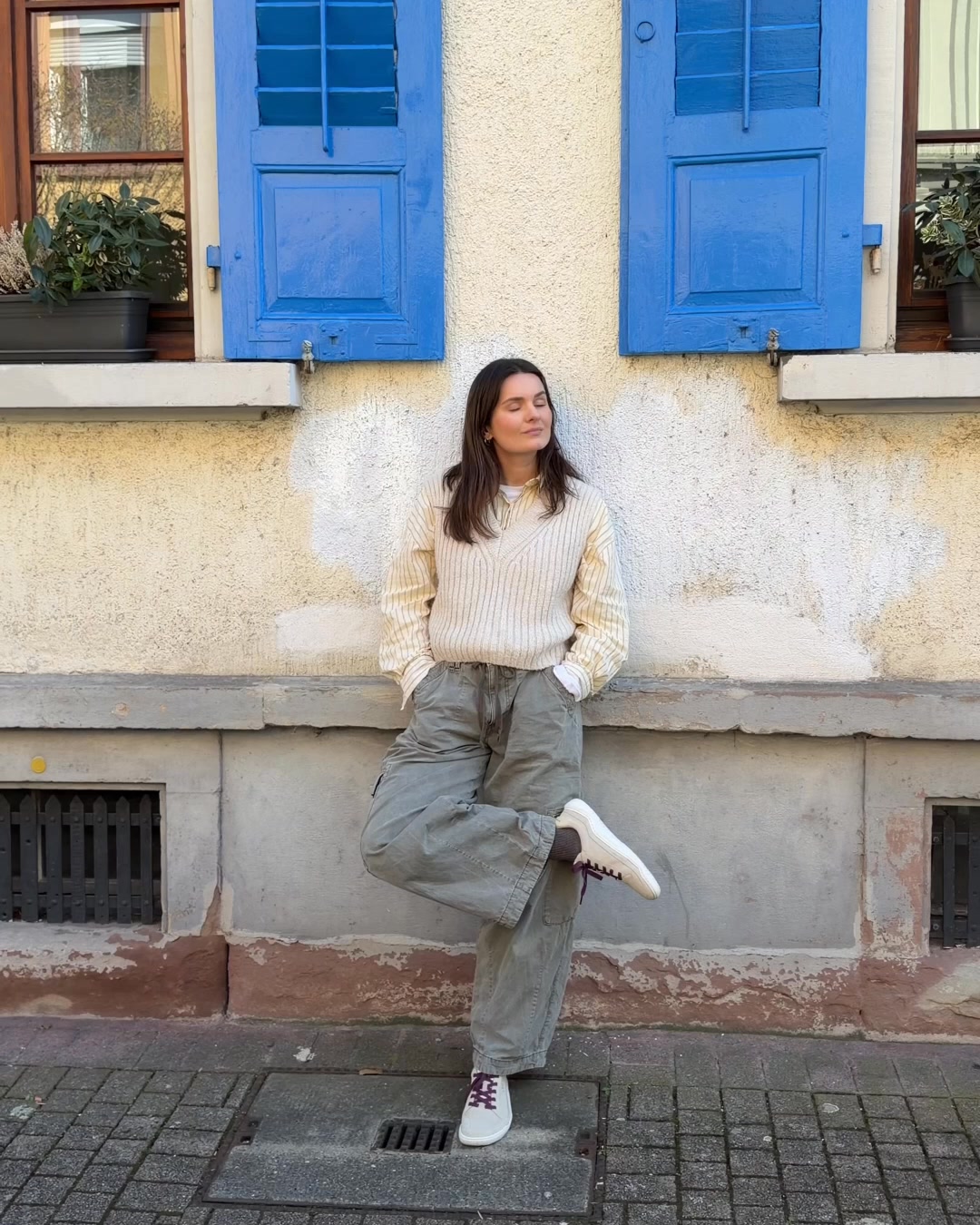 Spring days in our barefoot Gobi Sneakers 🌿

Crafted from 98% natural materials with a 100% natural rubber outsole, they keep you connected to nature - even in the city. Love the barefoot fit, all‑day comfort, and that g