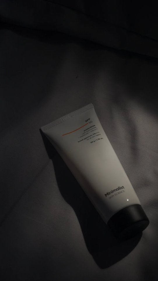 Step into the sun, but properly prepared! 
@beminimalist__

#beminimalist #ad #minimalistcreators