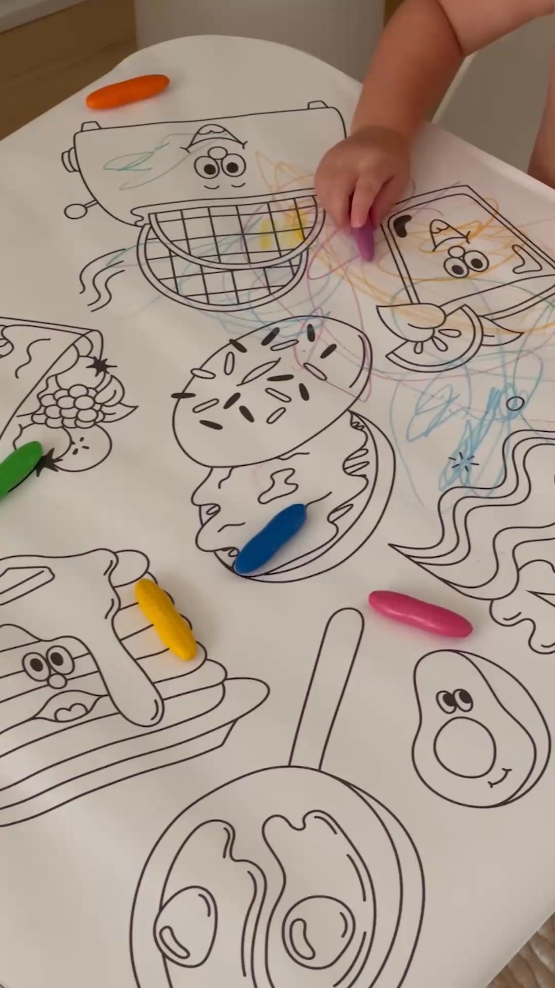 PSA: Mess-free playtime is possible 🙌 
Kids stay engaged. You get time back. It's a win-win!