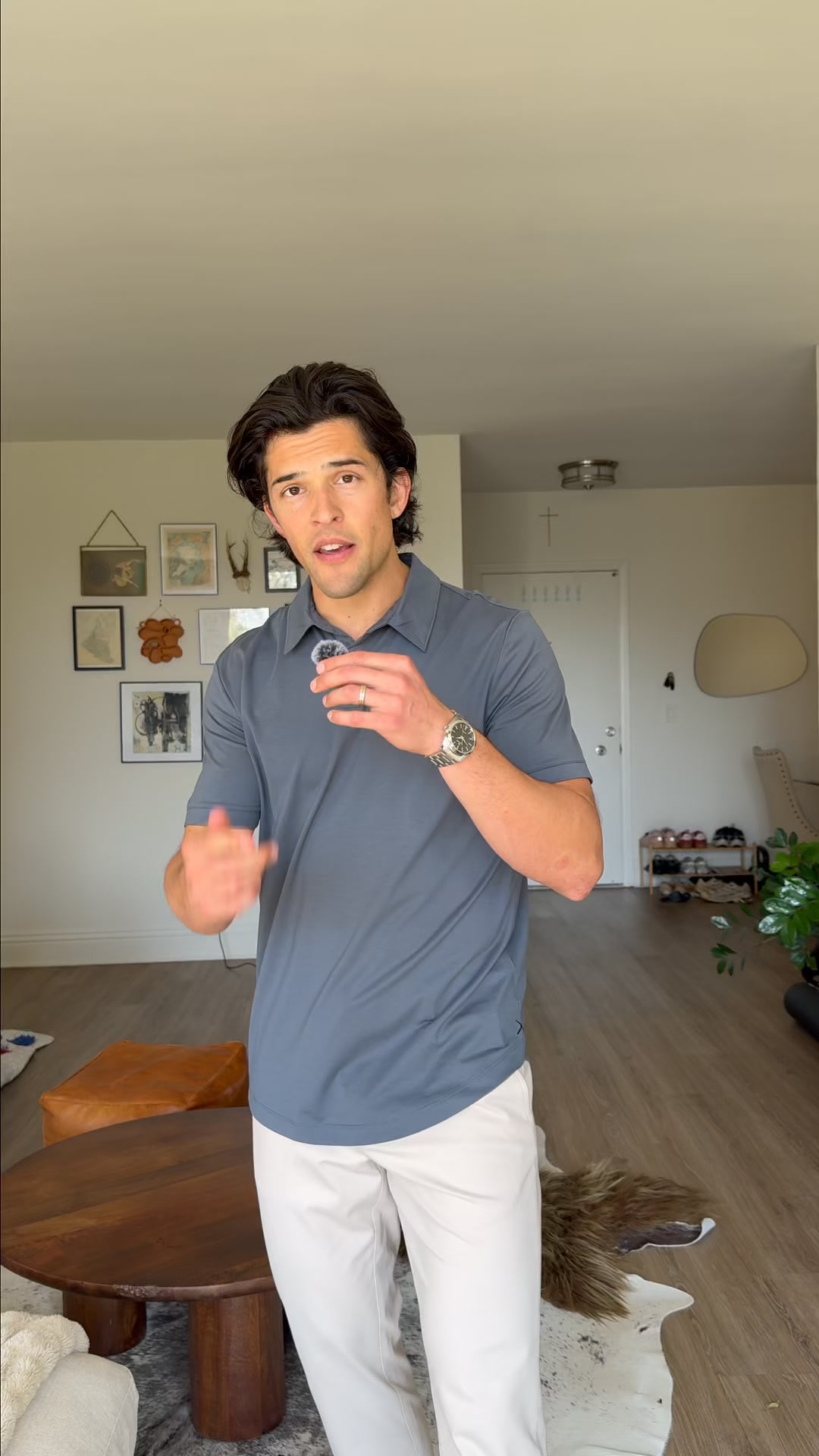 It's time to upgrade your polo. The AO Polo delivers an insanely comfortable, tailored fit perfect for the office to date night. 
💨 Wrinkle-resistant fabric 
🔥 Instant style upgrade
💼 Office to date-night ready