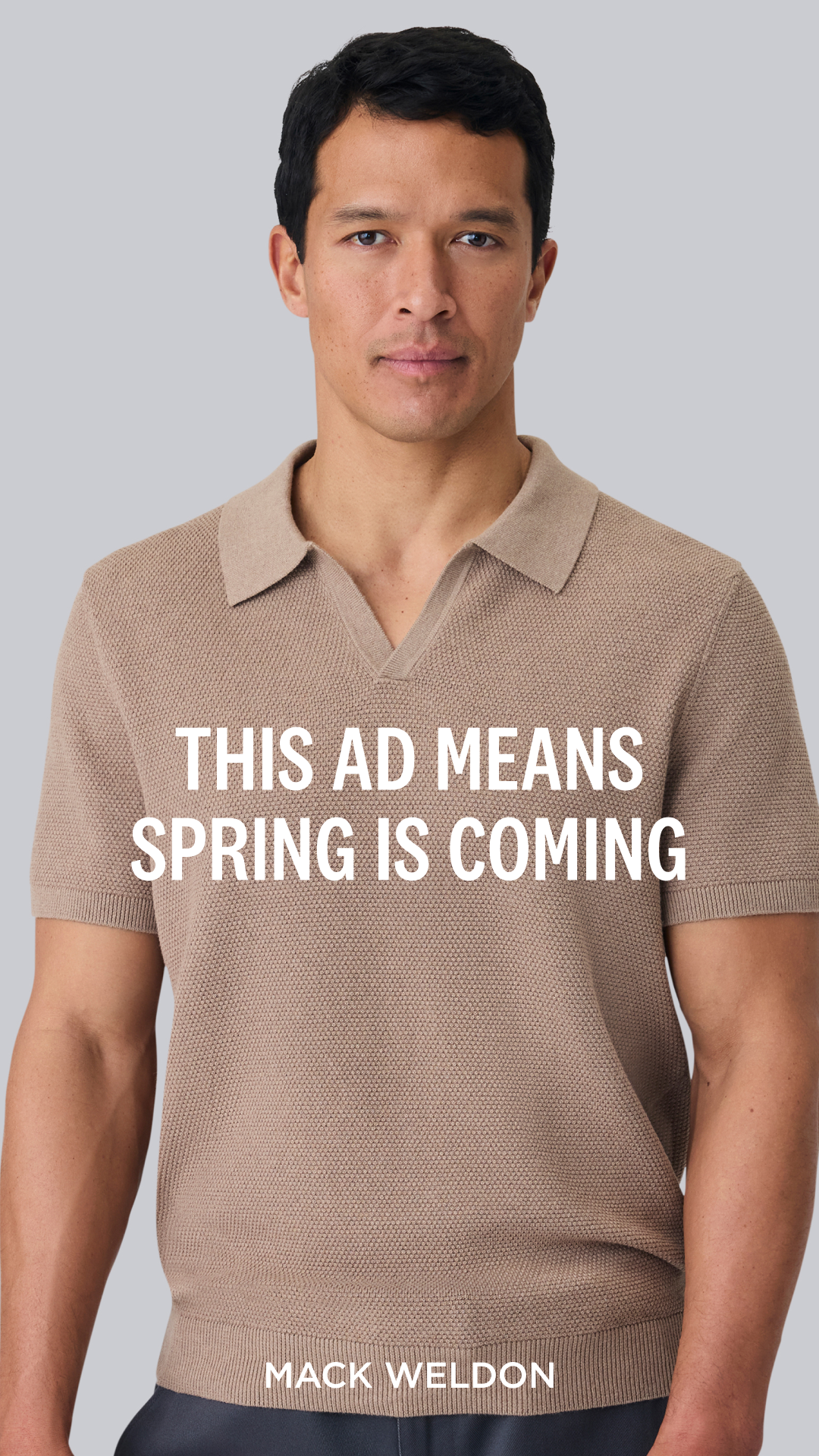 Experience the laissez-faire luxury of our vintage-inspired Tech Linen Johnny Collar Polo.
