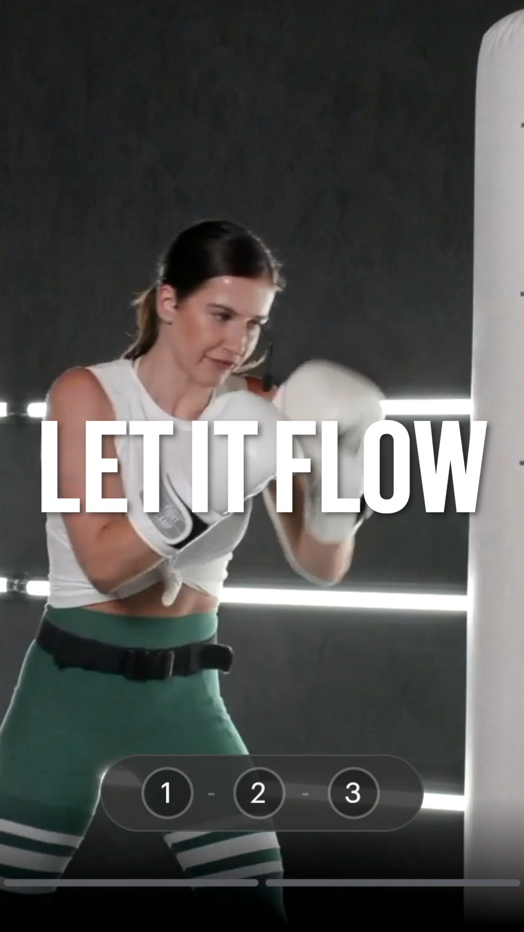 A Friday reminder from @jessevansfit to just
l e t i t f l o w 🌊 

#boxing #fightcamp