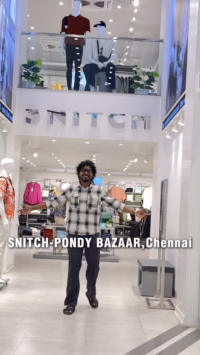 Snitch store📈💕
.
.
[Location of the Store - New No. 82, Old no. 83/3, opp. to Rathna Stores, next to Geetha Cafe, Pondy Bazaar, T. Nagar, Chennai,Tamil Nadu 600017 ]
[ snitch snitch squad store visit mens fashion ] 
#sni