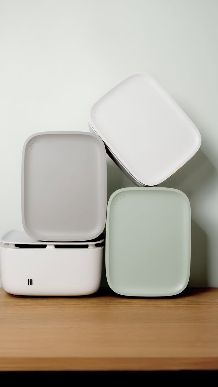 You asked, we delivered. Introducing the brand new Canopy Bedside Air Purifier for calmer days, deeper sleep, fresher air.
🧪 99.97% HEPA filtration
🧠 Real-time air quality monitoring
😴 Auto-dimming display + Sleep-Safe A