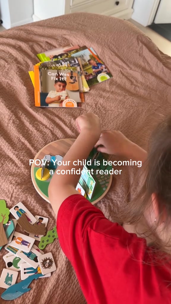 "The @Lovevery Reading Skill Set is full of incredible activities that help support and improve your child’s reading. From storytelling, to crossword puzzles, to a range of reading books (increasing in complexity too, wh