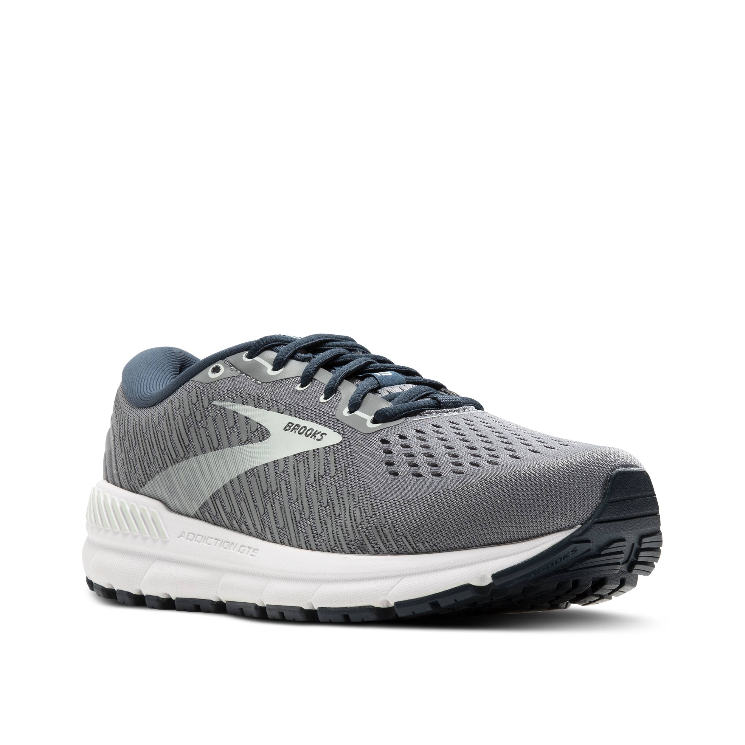 Lace up and head out in total comfort from the feet up.