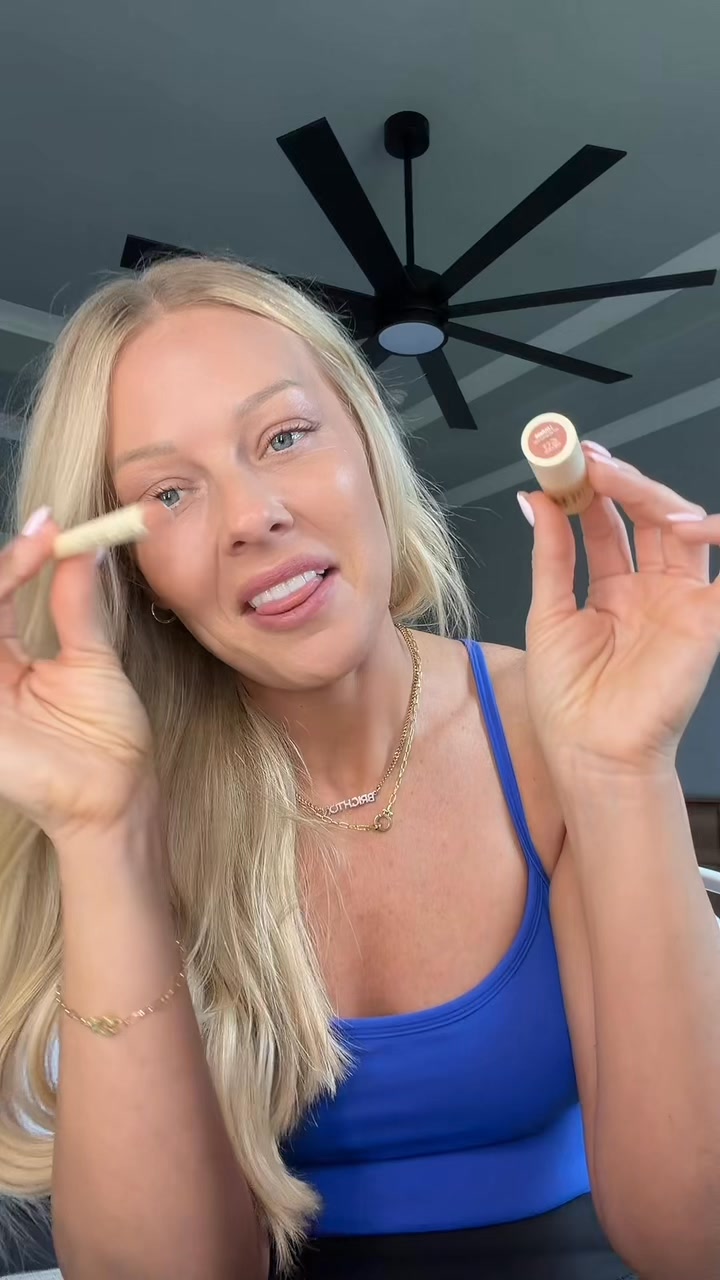 NEW Defining Lip Liner