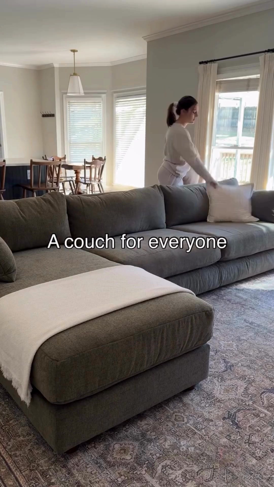 Built for everyone in the family (yes, even the furry ones). Modular comfort that arrives fast and adapts as you do. No fuss, just function.