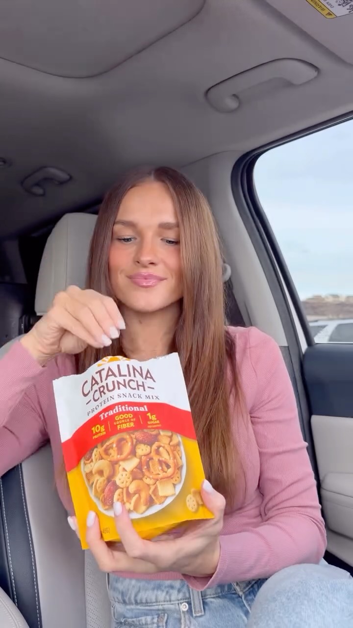 As a working mom of four, I’m constantly on the go and having snacks ready makes all the difference. ✨

Keeping Catalina Crunch Protein Snack Mix in my car is one of my favorite snack swaps when I need something quick, c