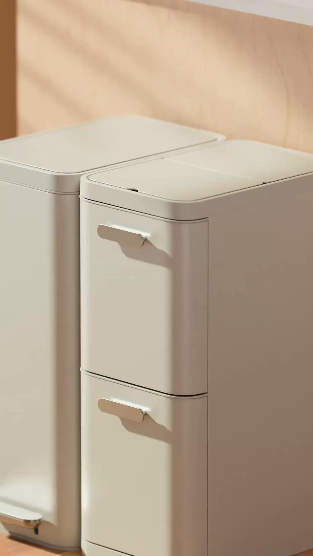 You use your trash can too often for it to look like that. Caraway’s Trash & Recycling Collection brings together a clean, intentional design with a system that actually works—so it finally fits your kitchen.